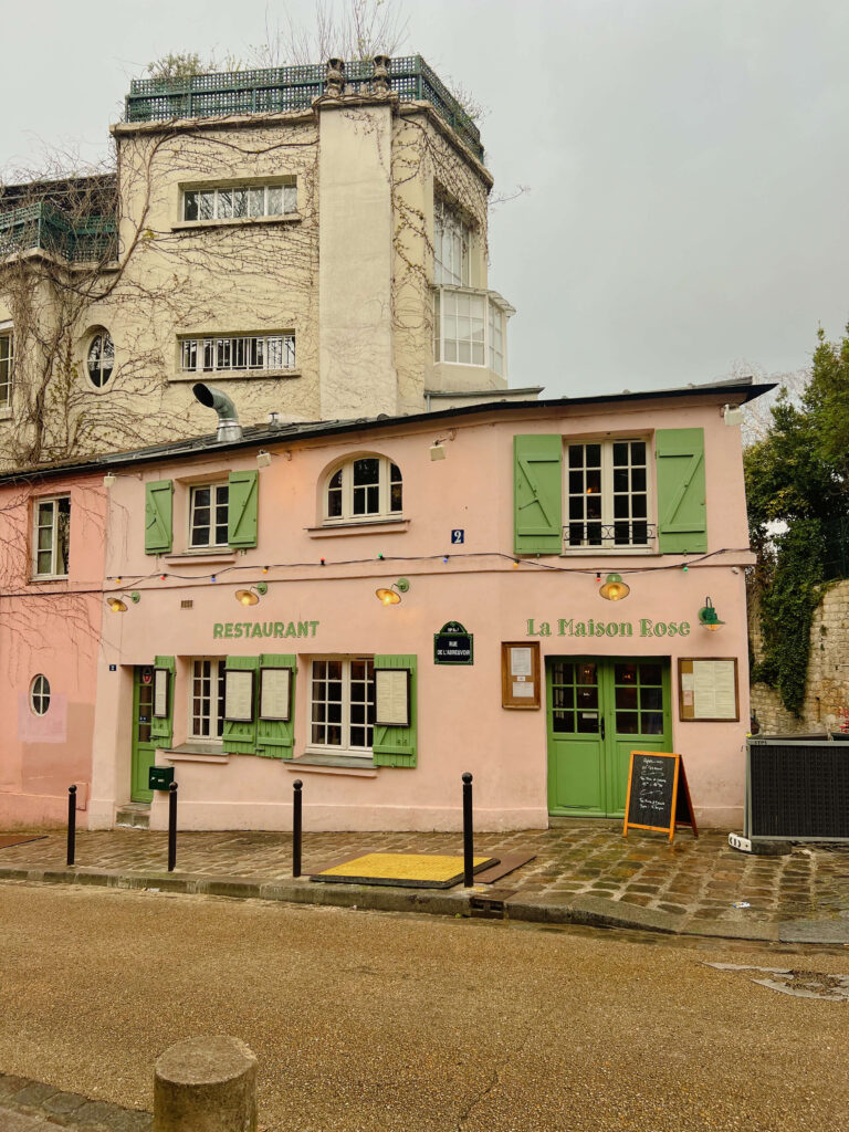 La Maison Rose in Montmartre 